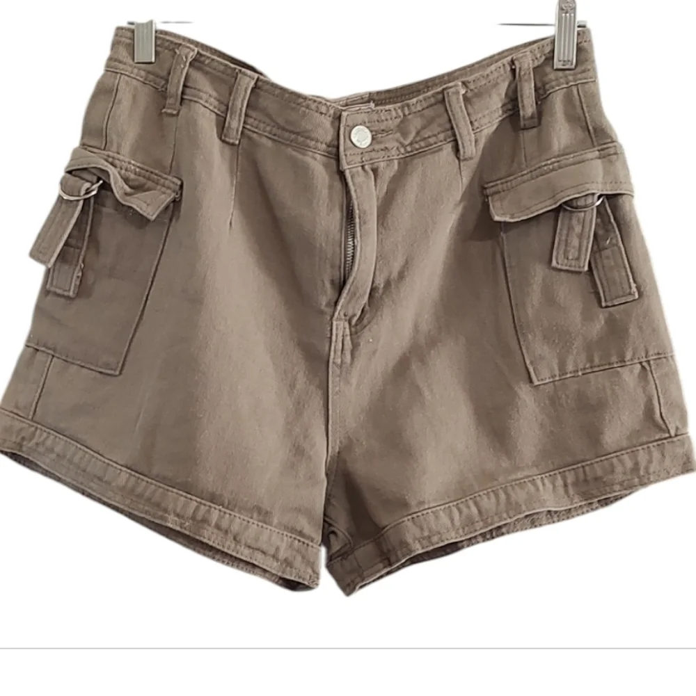Casual Brown Cargo Shorts - Picture 1 of 4